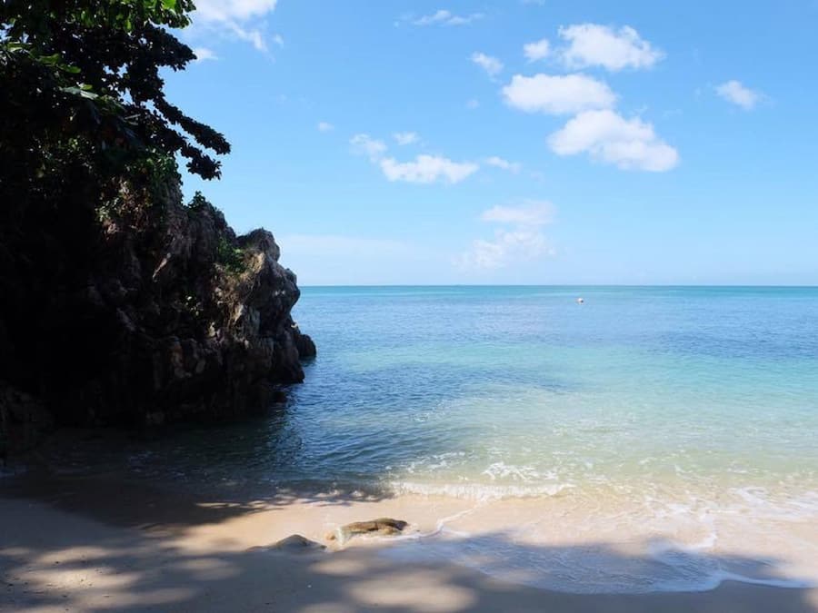 Playa privada, arena blanca