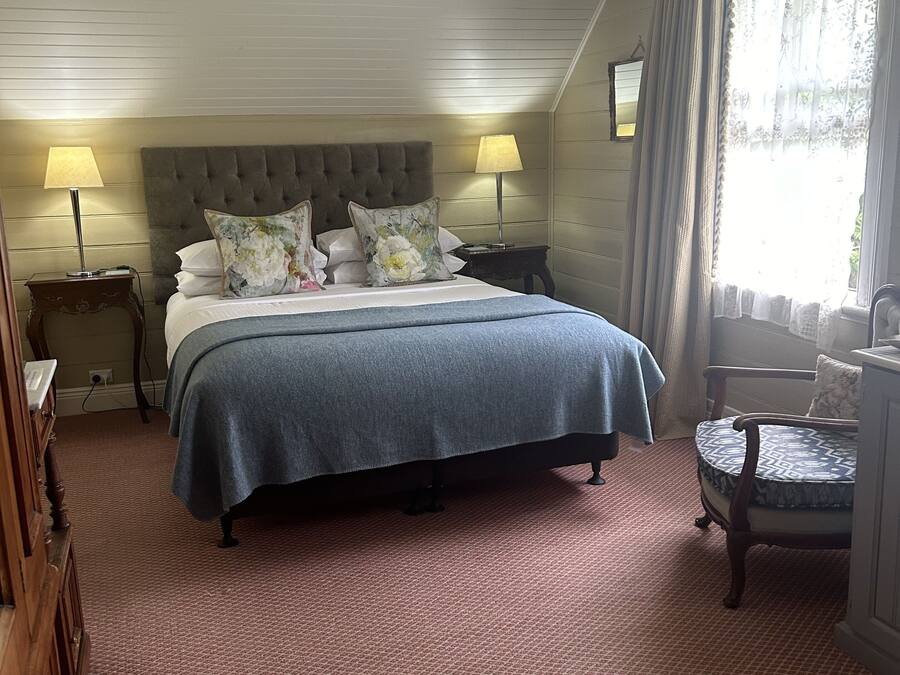 Dobbeltrom – premium, 1 queensize-seng, ikke-røyk | Allergitestet sengetøy, dundyner og individuelt dekorert