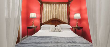 Deluxe Double Room, 1 Queen Bed, Non Smoking, Ground Floor | Hypo-allergenic bedding, down duvets, individually decorated
