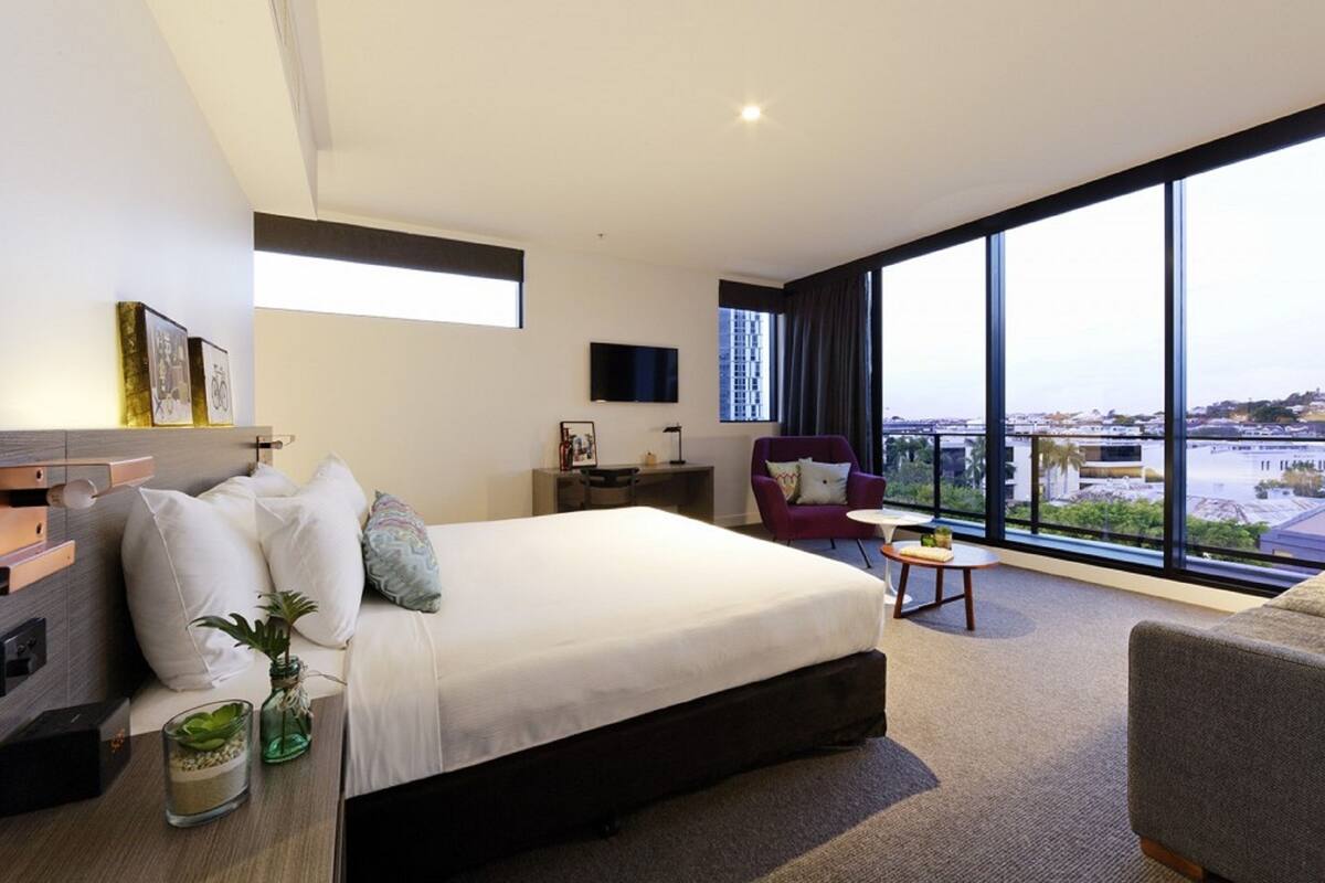 Executive Suite, Balcony | In-room safe, blackout drapes, soundproofing, iron/ironing board