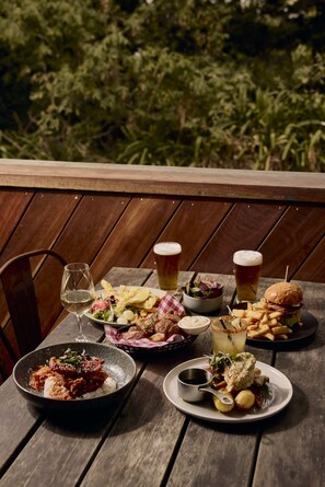 Food and drink - Yarra Valley Grand Hotel (Yarra Glen)