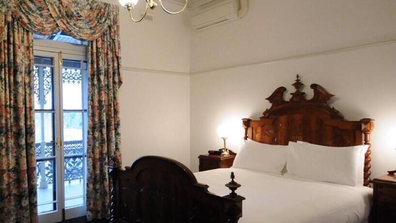 迷你吧、特色装修、遮光窗帘、熨斗/熨衣板