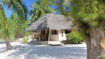 Bungalow Familial, 3 chambres, vue lagon, en front de plage | Extérieur