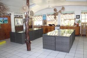 Breakfast area - Pension Hotu (Tikehau)