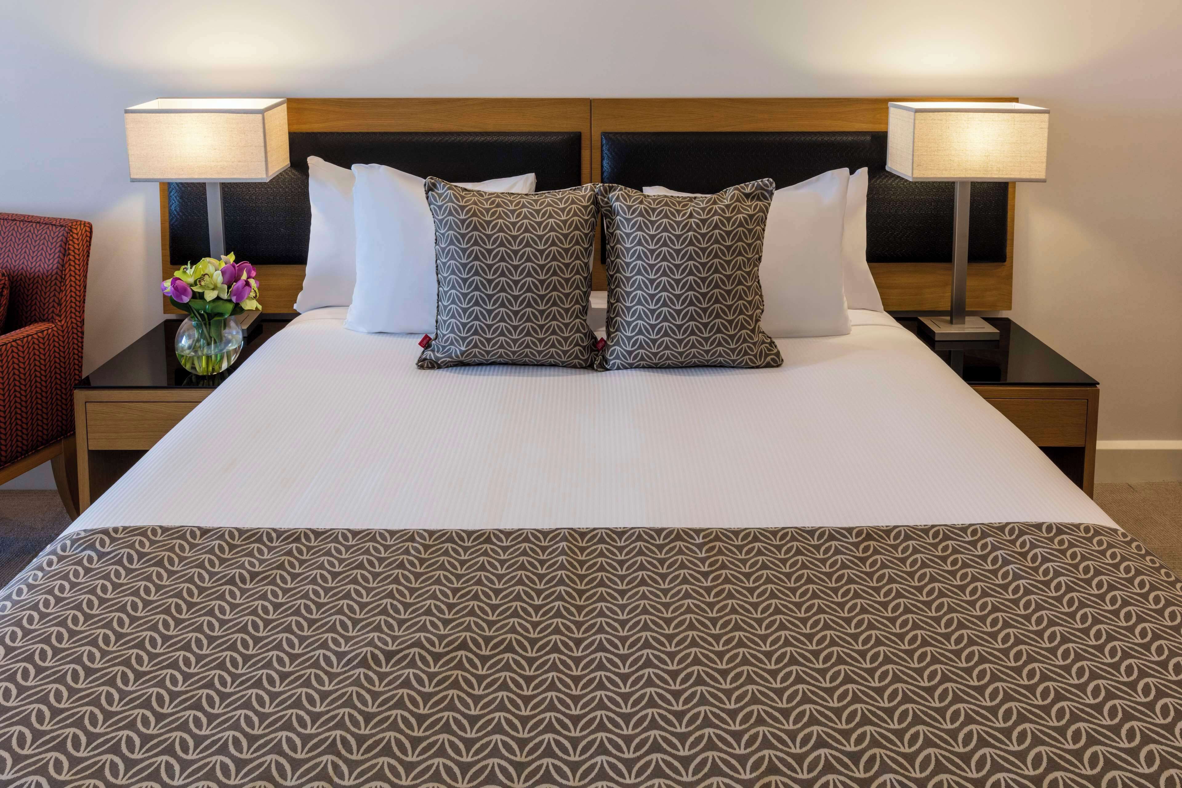 1 bedroom, in-room safe, iron/ironing board, cots/infant beds