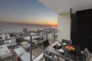 Room - Oaks Darwin Elan Hotel (Darwin)