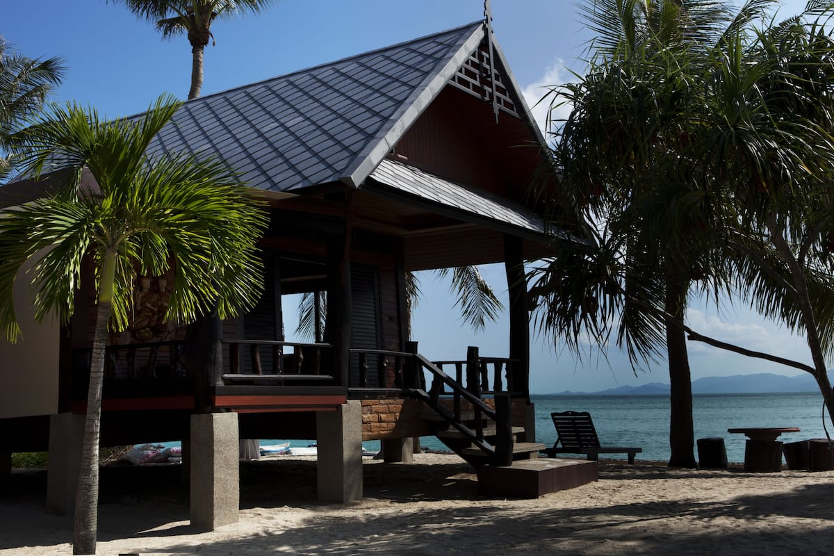 Bungalow with Aircon | In-room safe, desk, WiFi (free)
