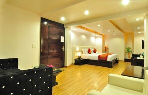 Deluxe Room - Hotel Elegance New Delhi Railway (New Delhi)