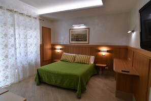 In-room safe, desk, soundproofing, free WiFi - B&B A Casa di Barbara (Rome)