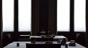 Petit déjeuner compris tous les jours