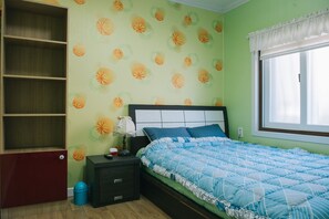 Kamar Double | Didekorasi berbeda-beda, kedap suara, dan setrika/meja setrika