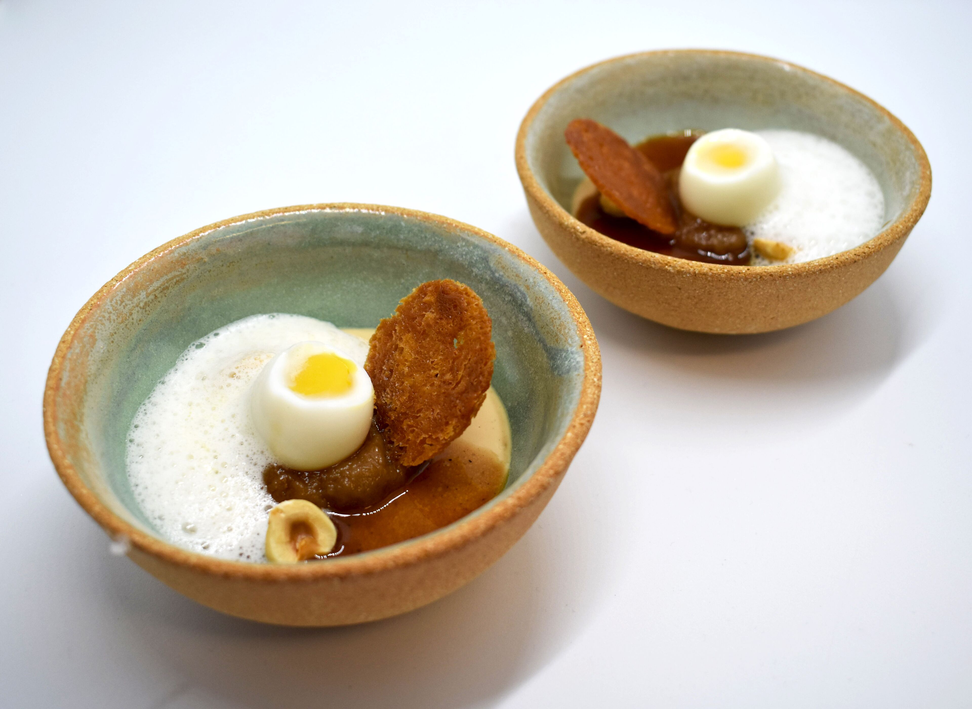 2 restaurants, lunch, dinner served; regional cuisine