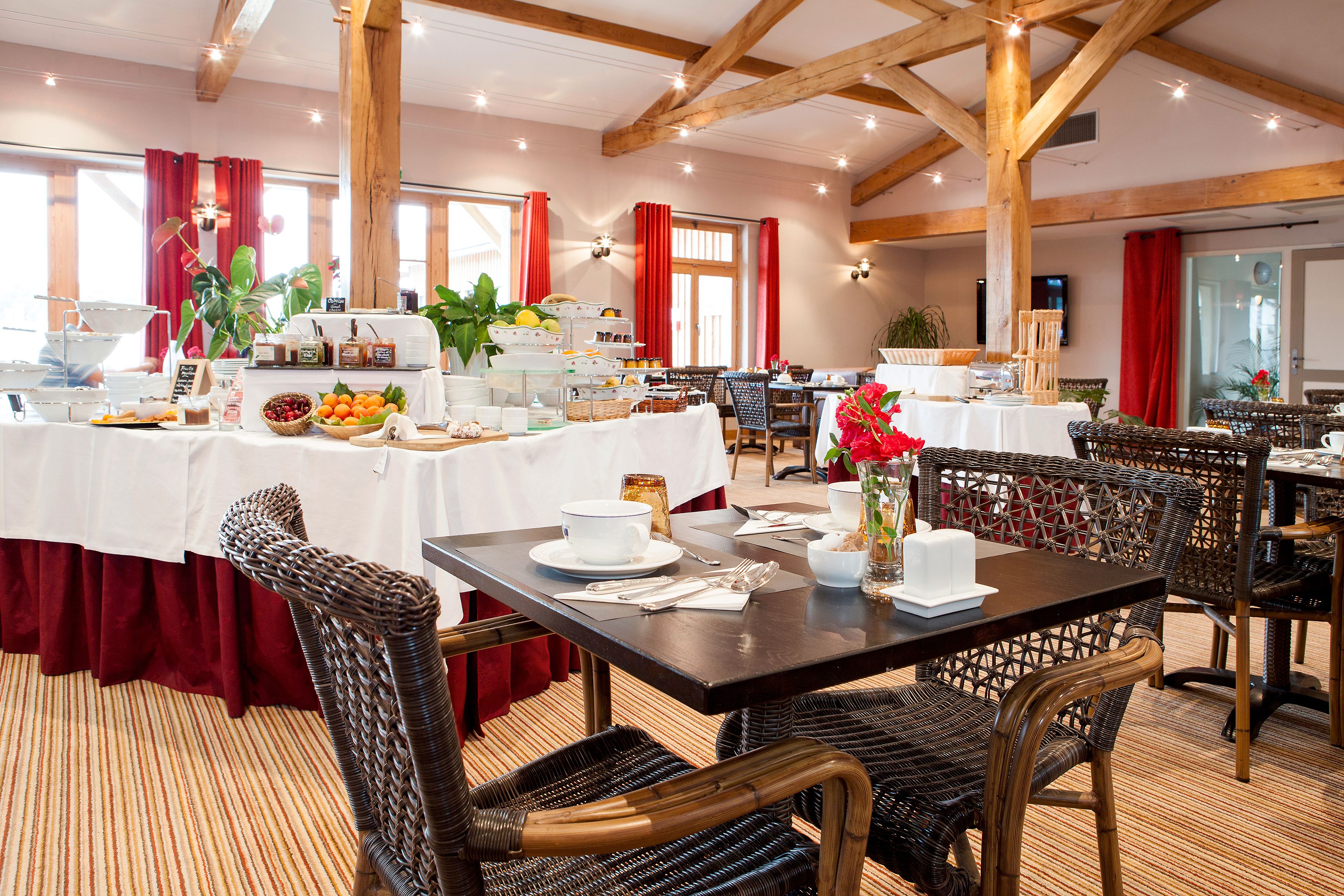 daily buffet breakfast (eur 22 per person)