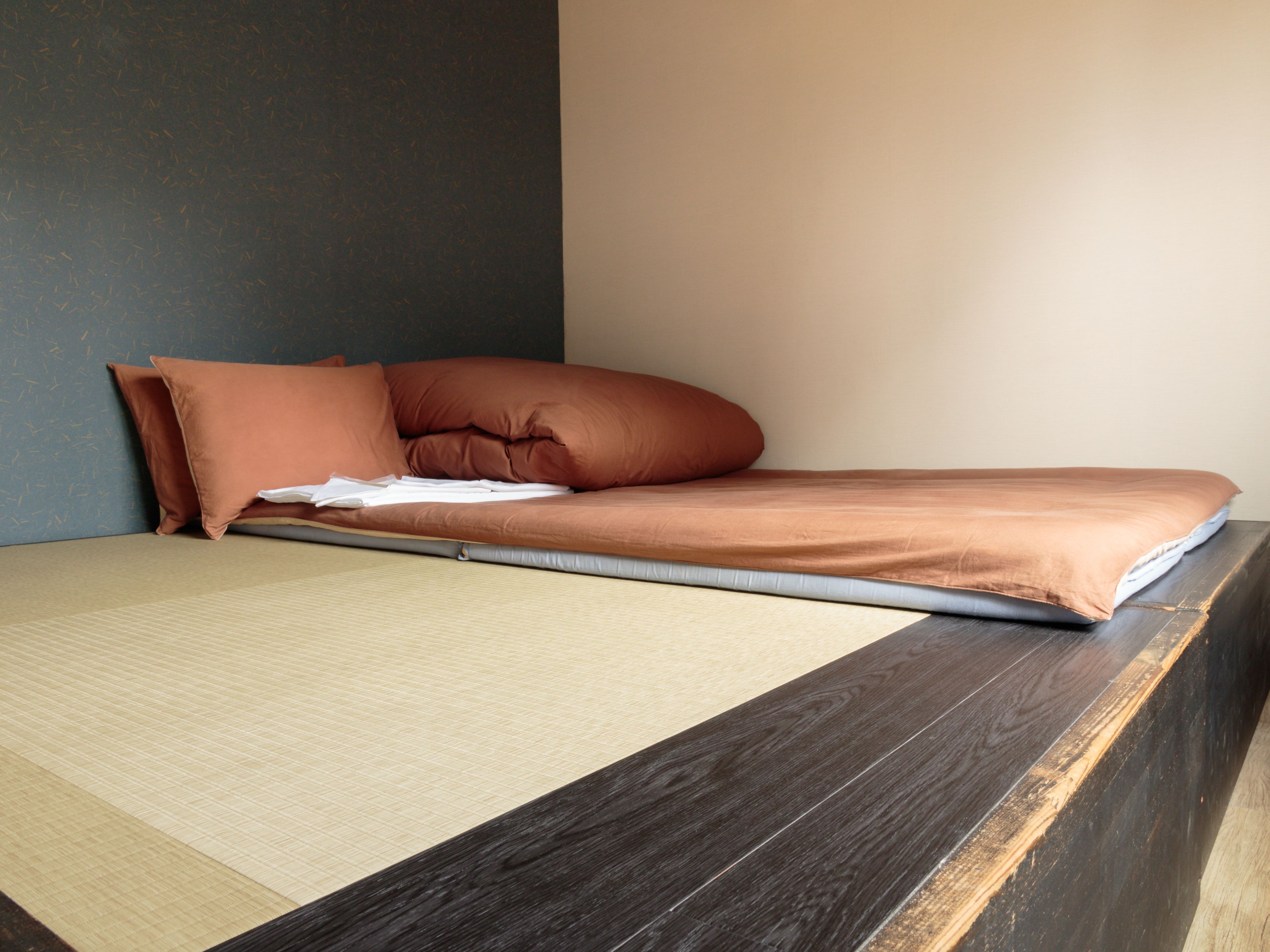 Habitación doble tradicional, para no fumadores (Japanese Style, With Private Bathroom) | Edredón, tabla de planchar con plancha, wifi gratis y ropa de cama 