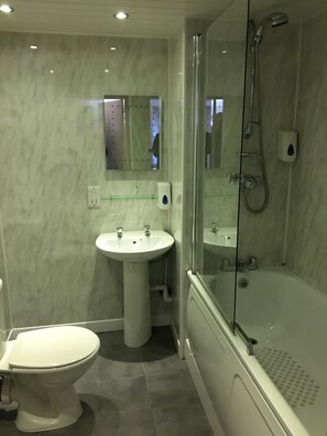 Bathroom - Merchant City Inn (Glasgow)