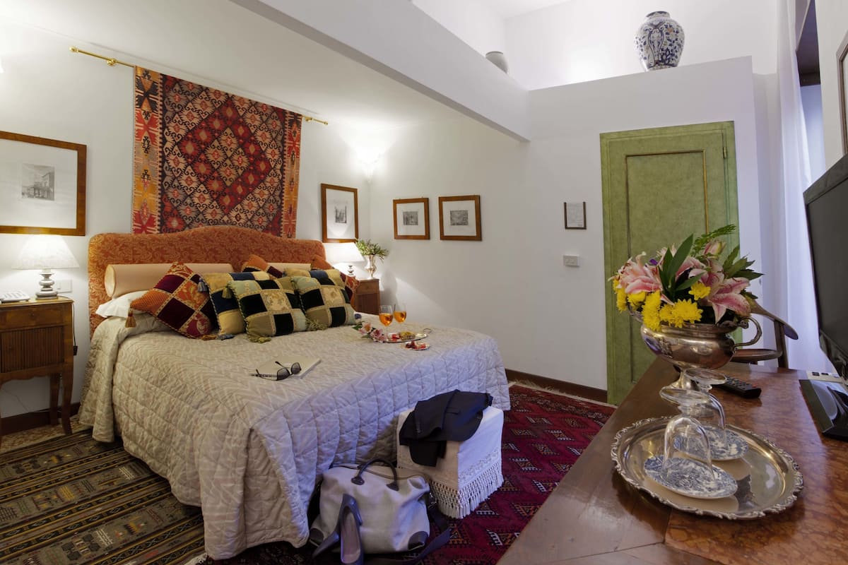 1 habitación, ropa de cama de alta calidad, edredón y minibar