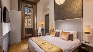 Camera doppia | Una cassaforte in camera, una scrivania, Wi-Fi gratuito, lenzuola