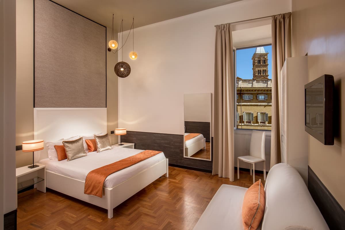 Superior Double Room | In-room safe, desk, free WiFi, bed sheets