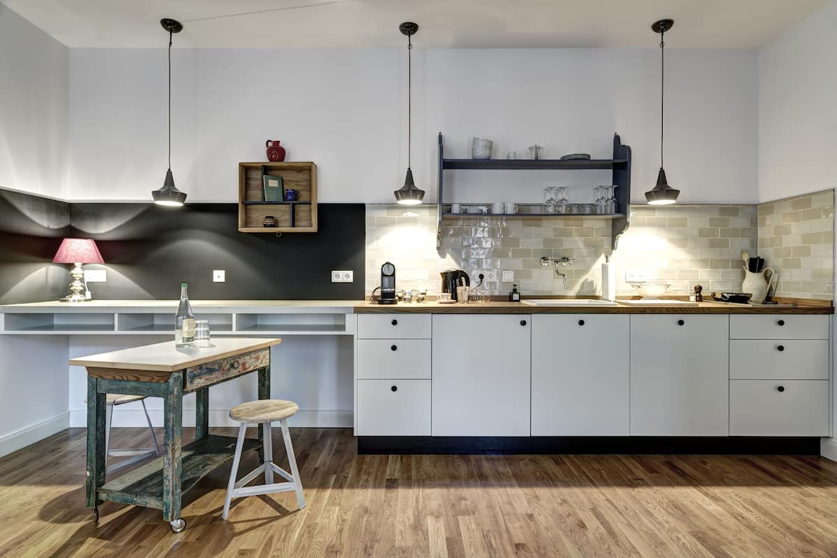 kategorki 2a | private kitchen | fridge, stovetop, dishwasher, espresso maker