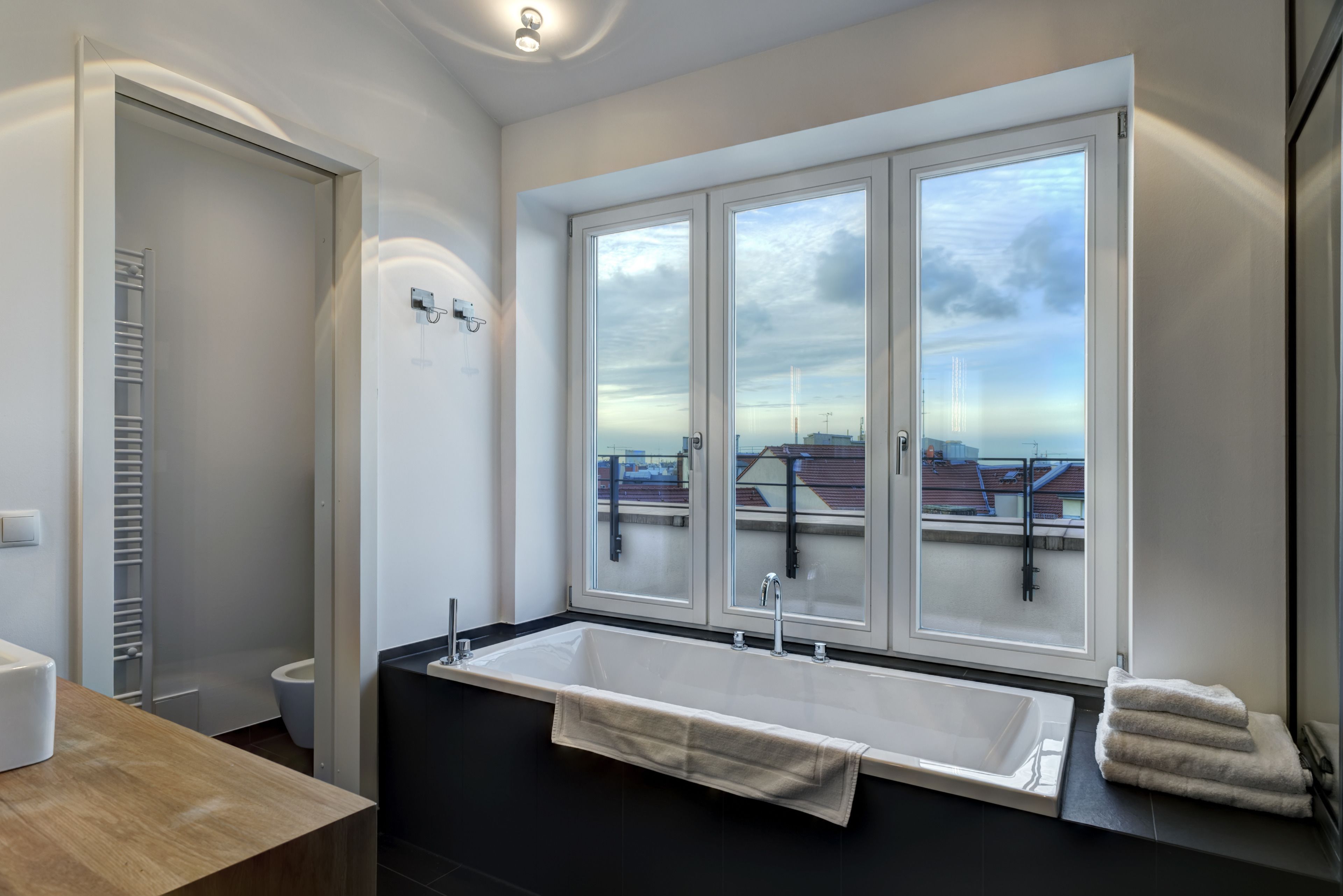 penthouse, 2 bedrooms, terrace | bathroom | separate bathtub and shower, deep-soaking bathtub, rainfall showerhead