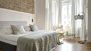 アパートメント バルコニー (Kategorki 2B with balcony) | 高級寝具、セーフティボックス (室内)、ノートパソコン用作業スペース、遮光カーテン