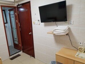 Desk, free WiFi - Asia Travel House (Kowloon)