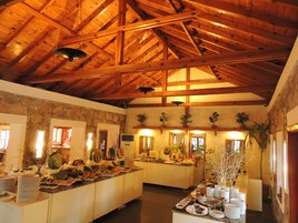 包含每日自助早餐