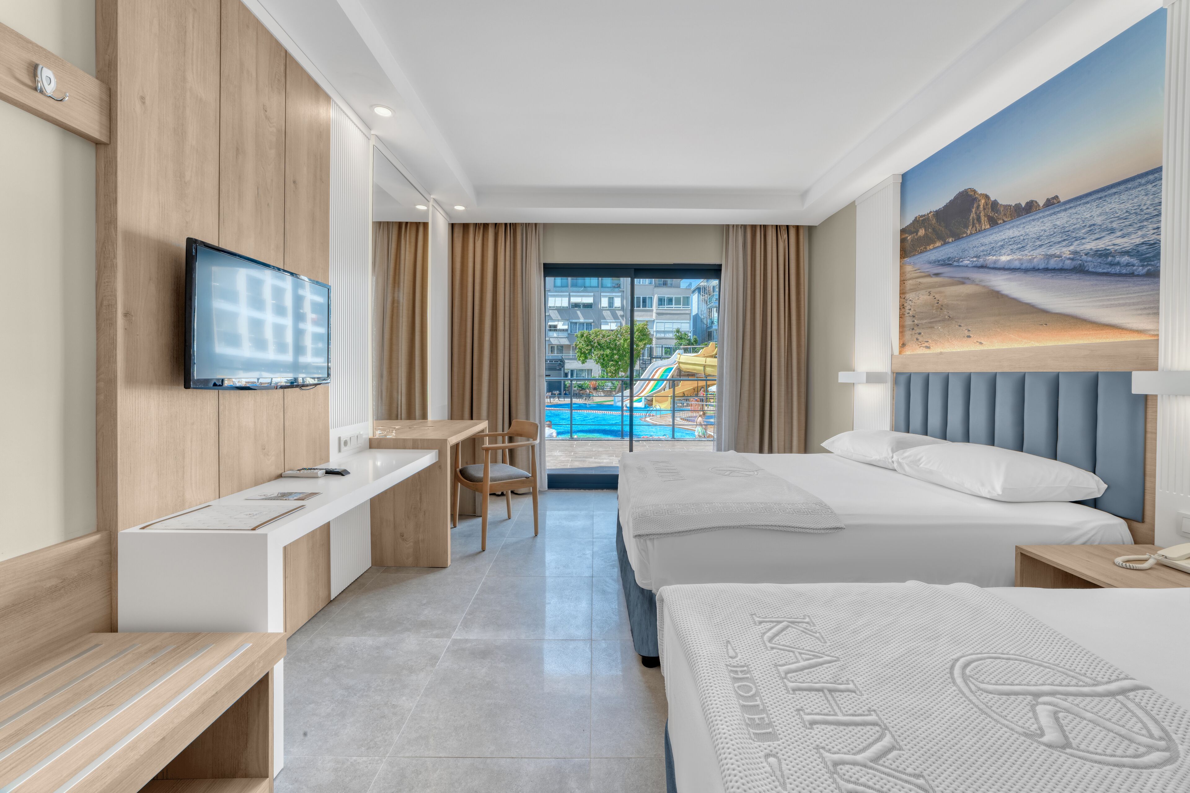 Premium bedding, minibar, in-room safe, desk