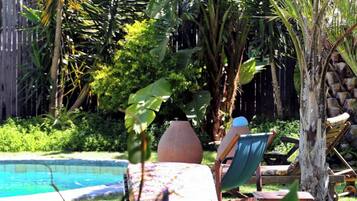 Udendørs pool, liggestole