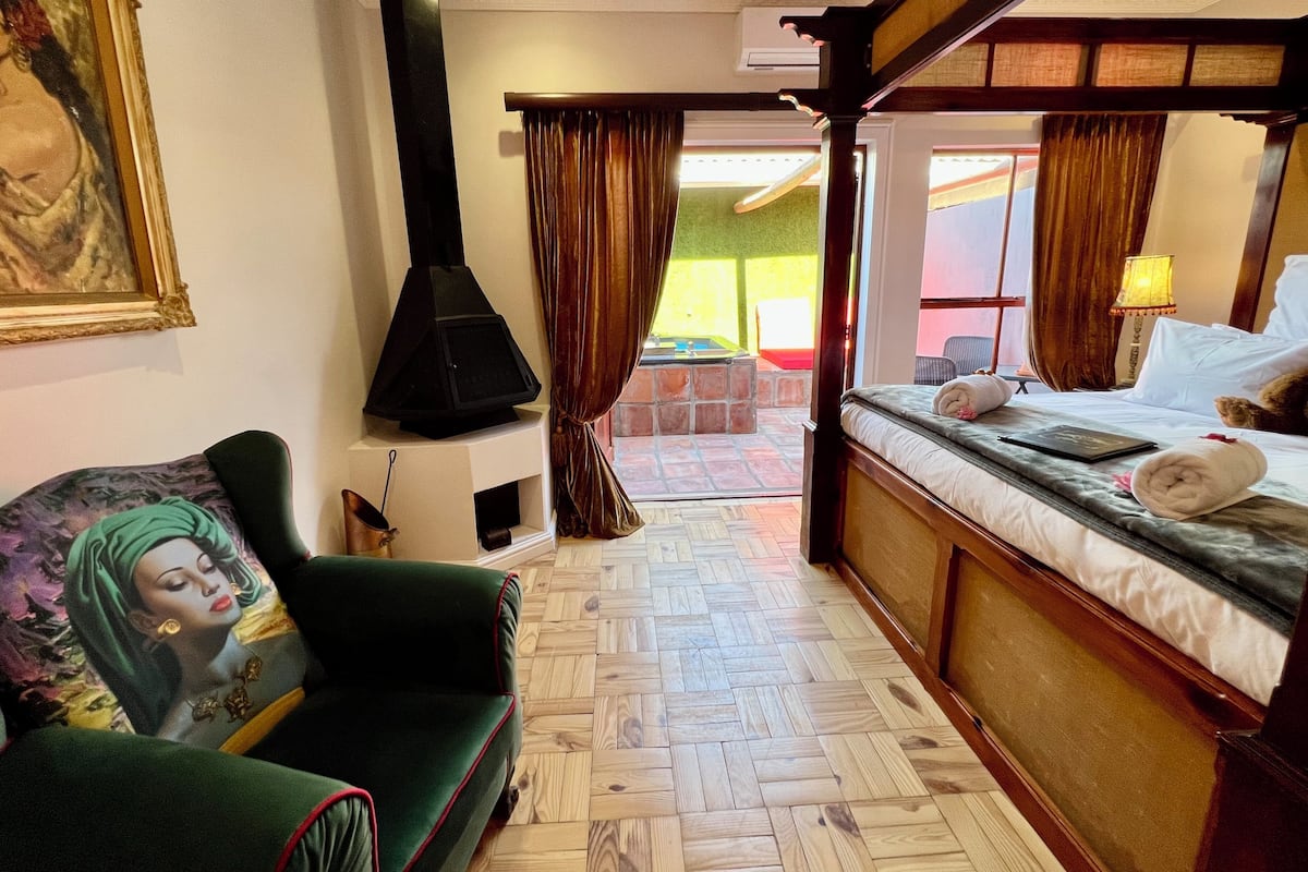 Double Room 4 Ethnic Splendour