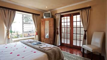 Terrace Room 9 with King or Single Beds  | Iron/ironing board, free WiFi, bed sheets