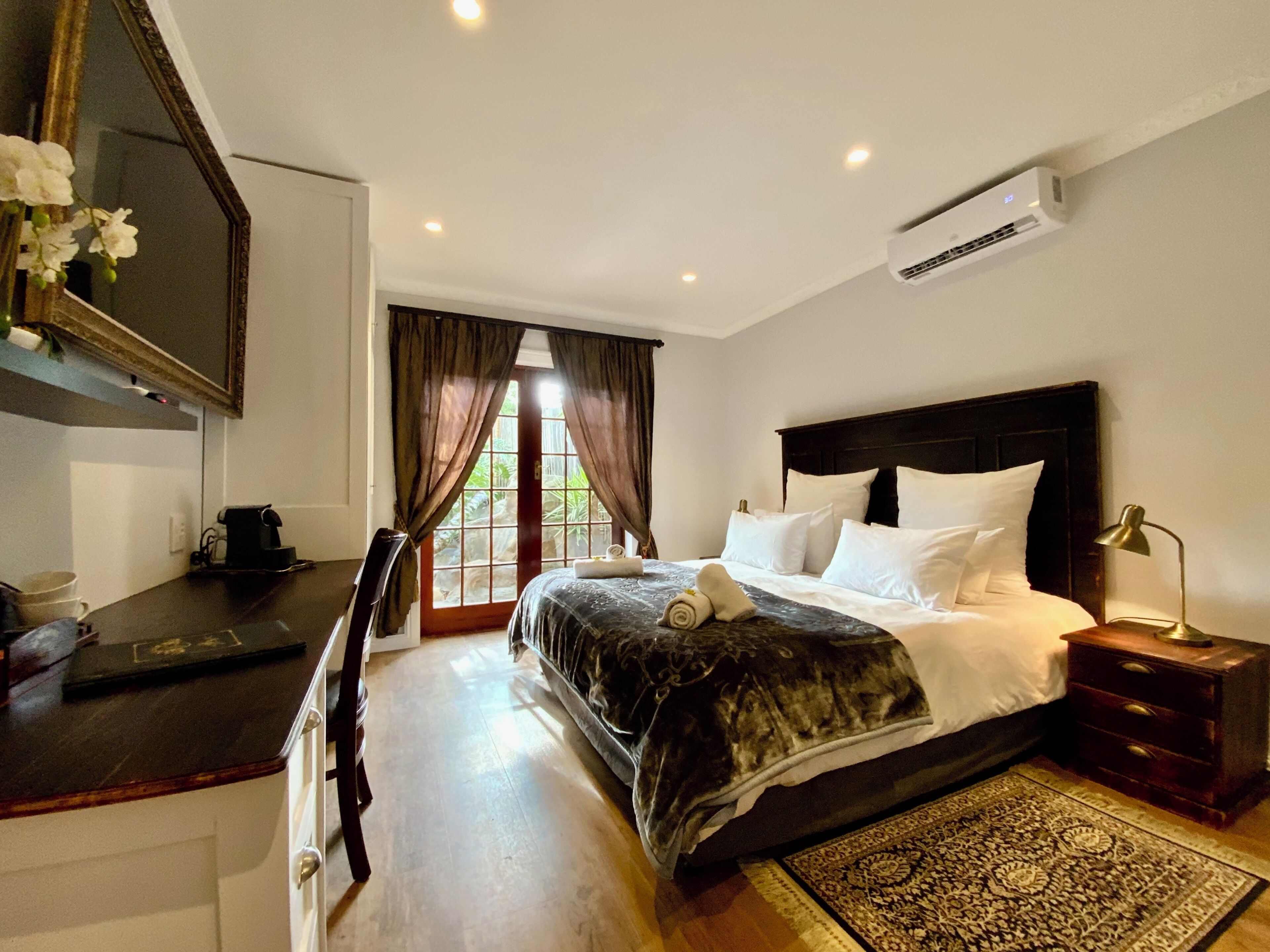 King or Single Beds en-suite  | การตกแต่งภายนอก