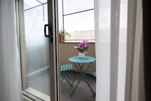 Minibar, in-room safe, desk, blackout curtains
