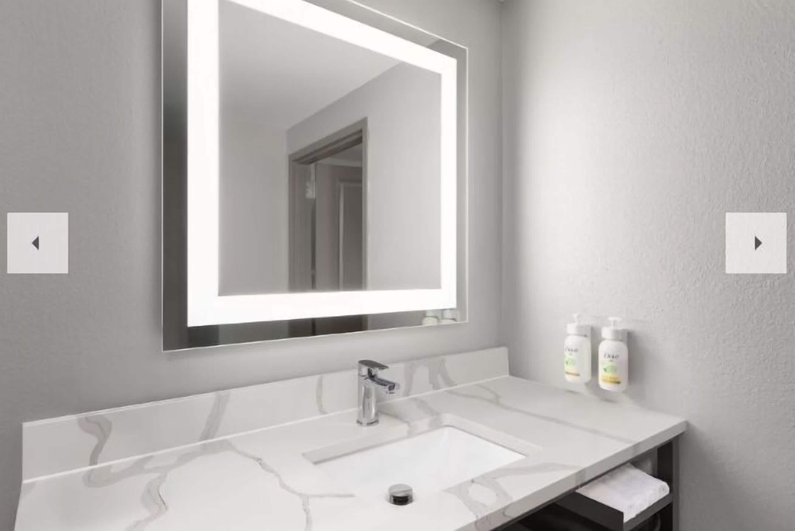 Foto - La Quinta Inn & Suites by Wyndham Knoxville Papermill