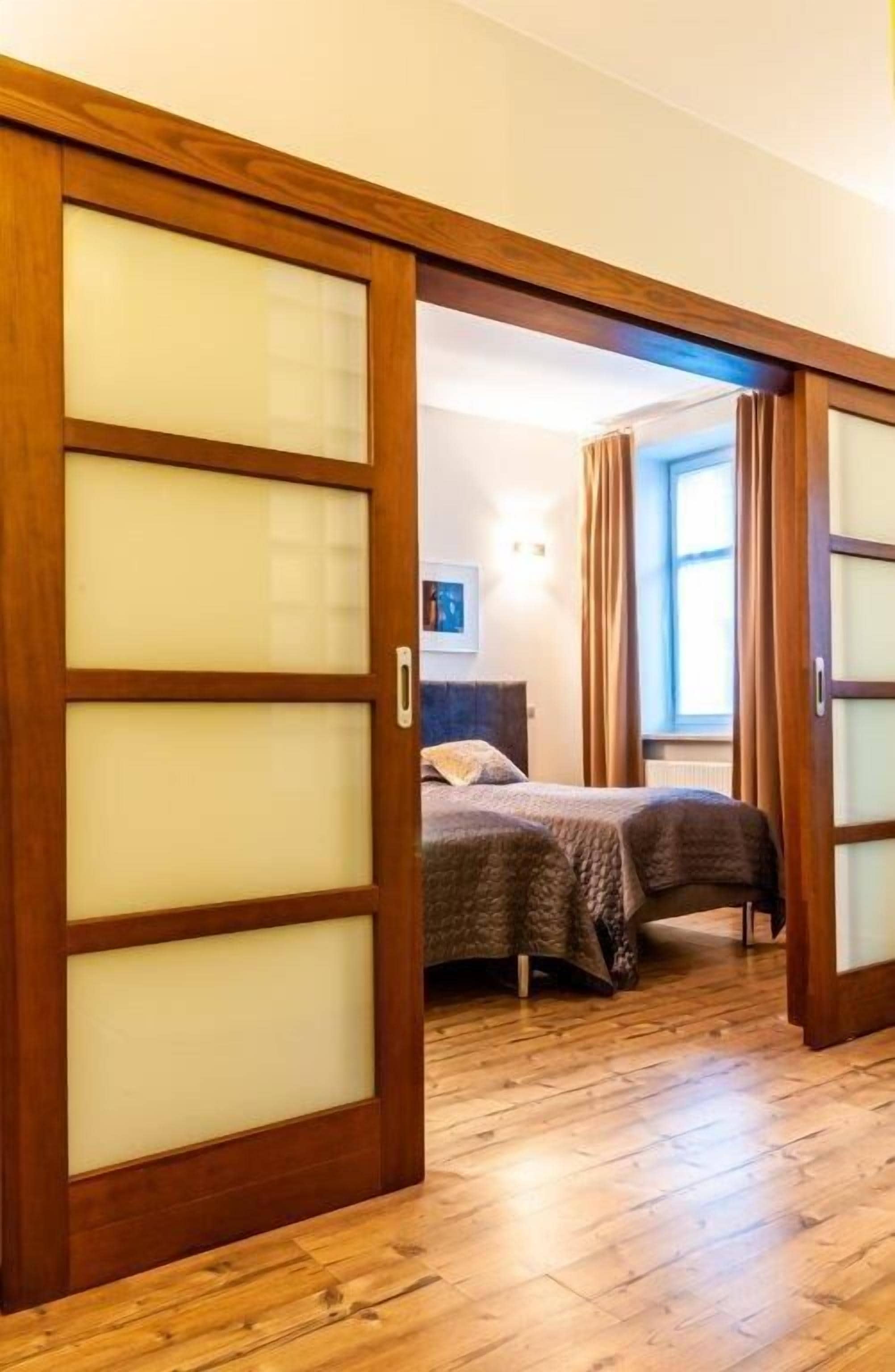 Deluxe Apartment, 2 Bedrooms | In-room safe, individually decorated, individually furnished