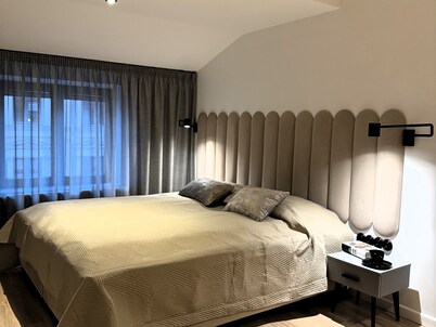 Home & Travel Apartments