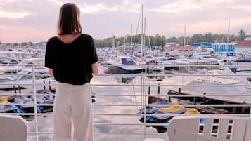 Internet, alarm clocks