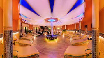 Sauna seca, banho turco/hammam, tratamentos corporais, banhos de lama