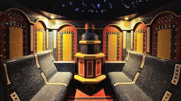 Sauna, Turkish bath, body treatments, mud baths, aromatherapy