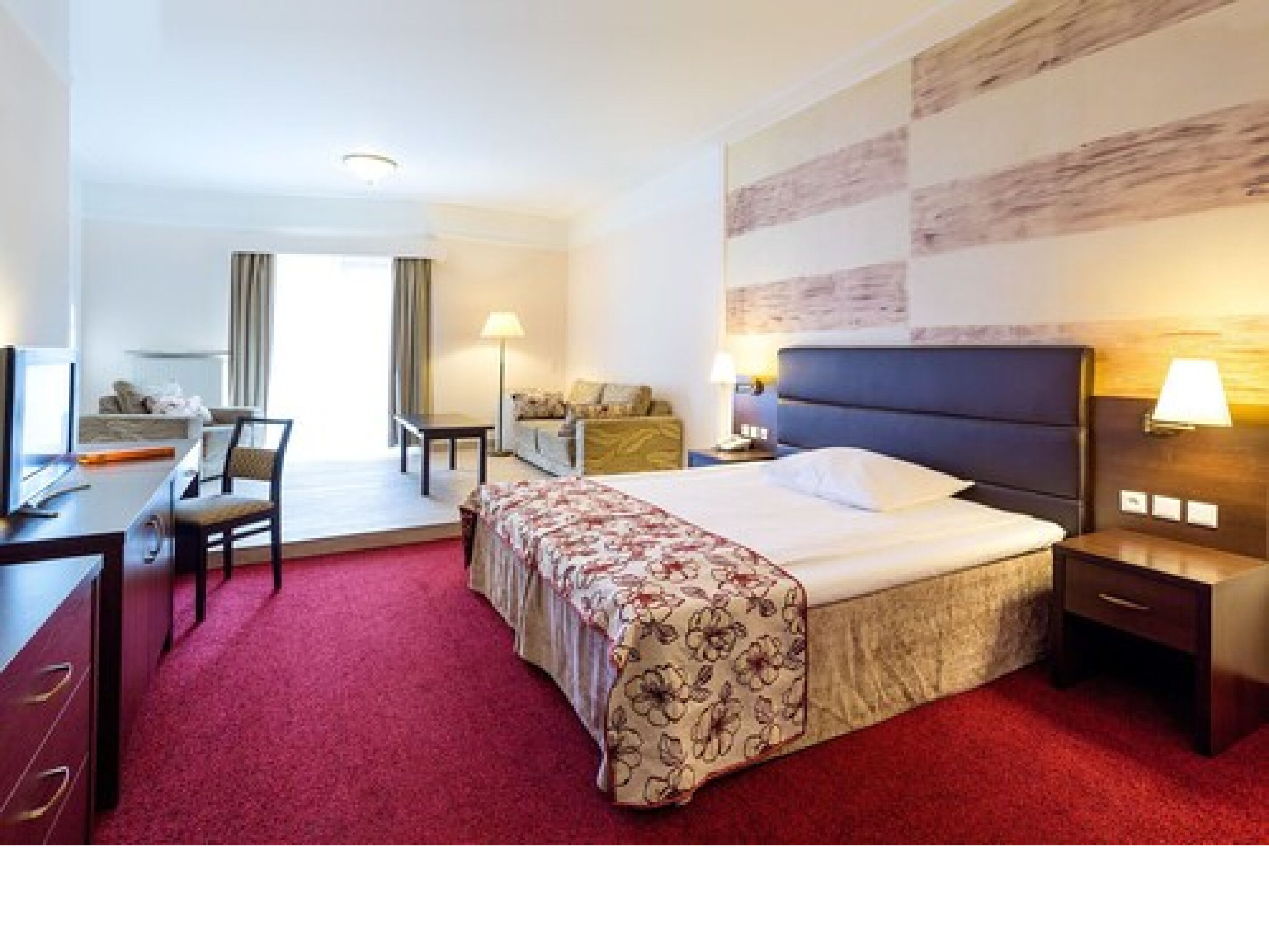 Comfort Plus Single Room | Minibar, in-room safe, desk, soundproofing