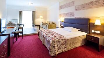 Comfort Plus Single Room | Minibar, in-room safe, desk, soundproofing