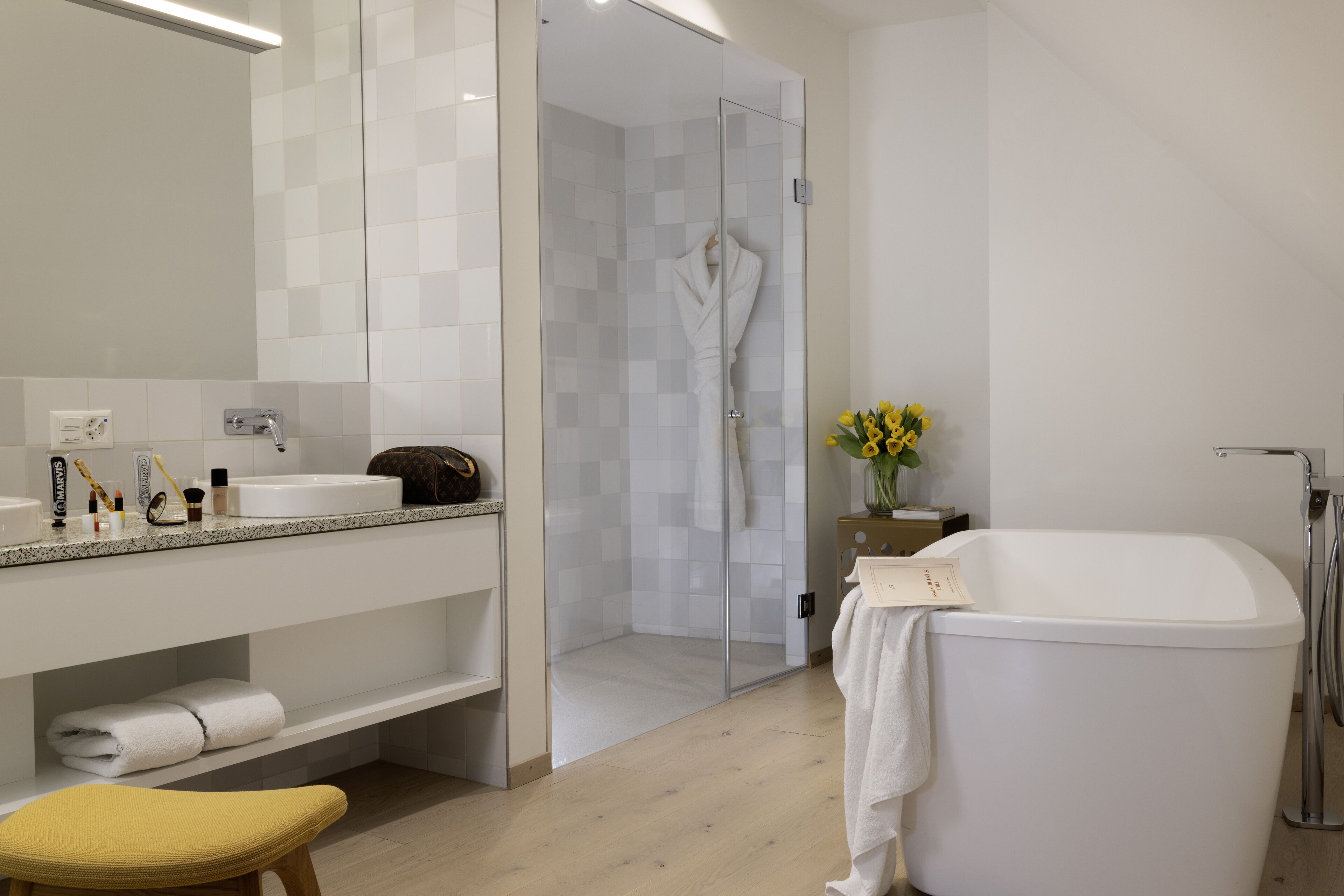 Photo - The Passage - Urban Retreat