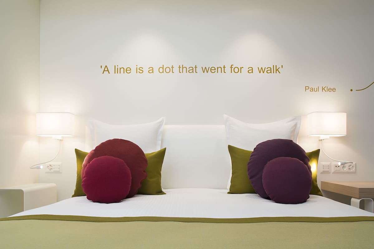 Executive Room | Premium bedding, in-room safe, desk, blackout curtains