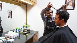 صالون للعناية بالشعر