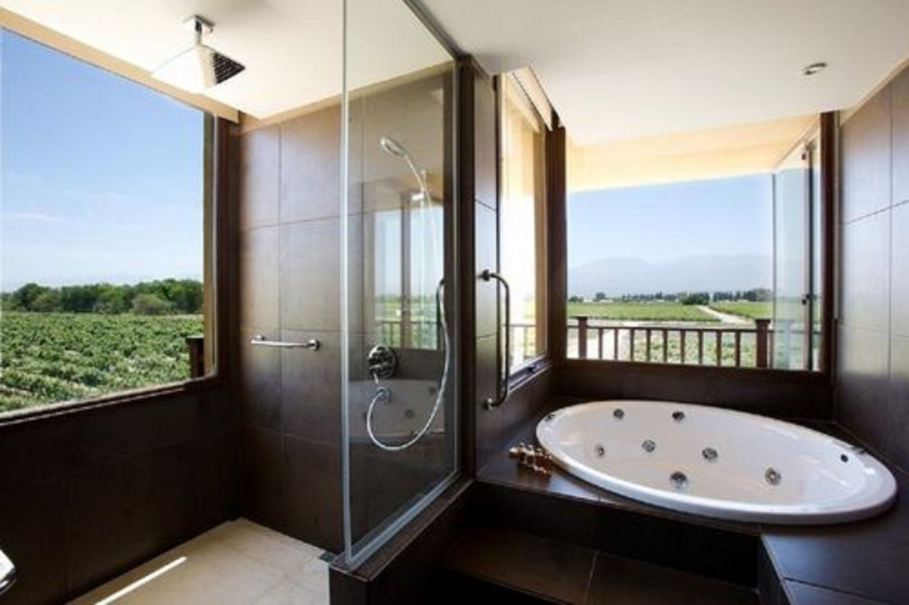 suite (grace) | bathroom | separate bathtub and shower, designer toiletries, hair dryer, bidet