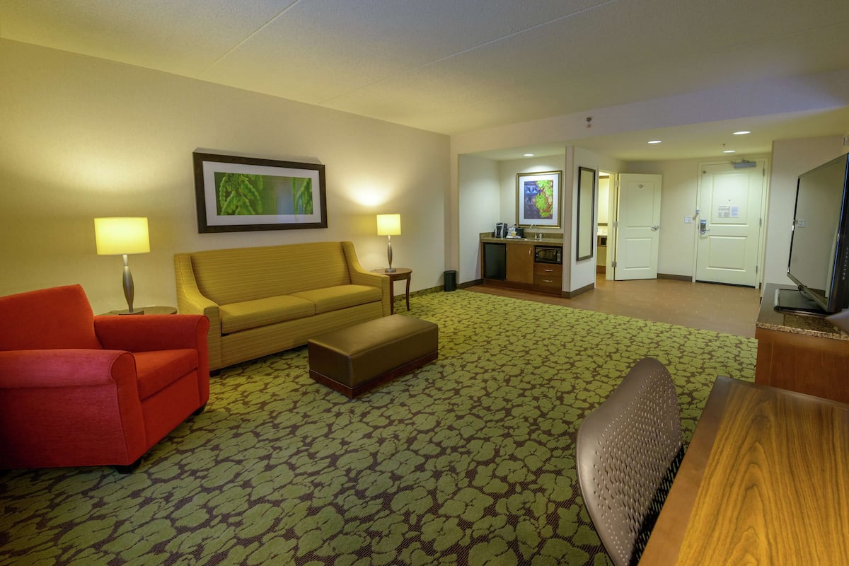 Iron/ironing board, free rollaway beds, free WiFi, bed sheets