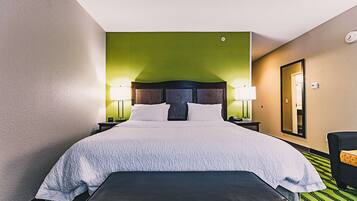 In-room safe, free cribs/infant beds, rollaway beds, free WiFi
