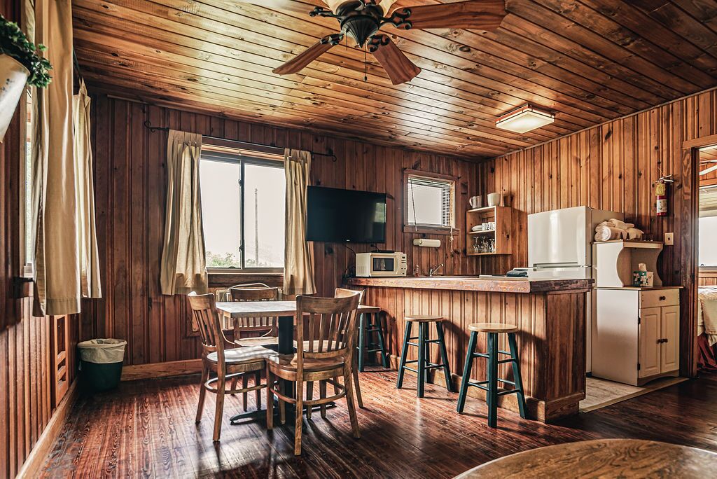 traditional cabin, 1 king bed, non smoking, mountain view (23) | 1 bedroom, iron/ironing board, internet, bed sheets