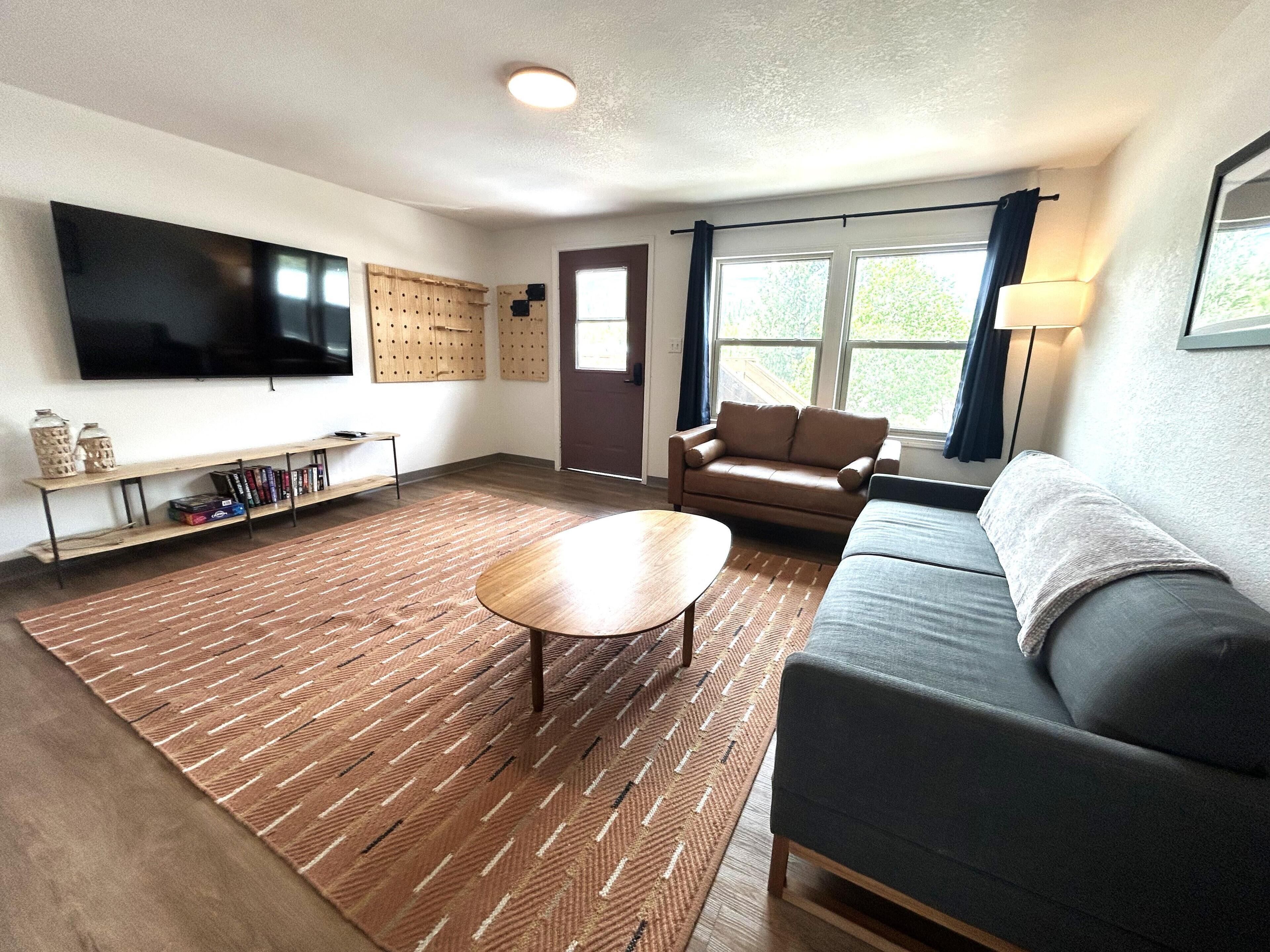 Suite, meerdere bedden, niet-roken, keuken (Living Room;No Elevator Access) | Gratis wifi, beddengoed