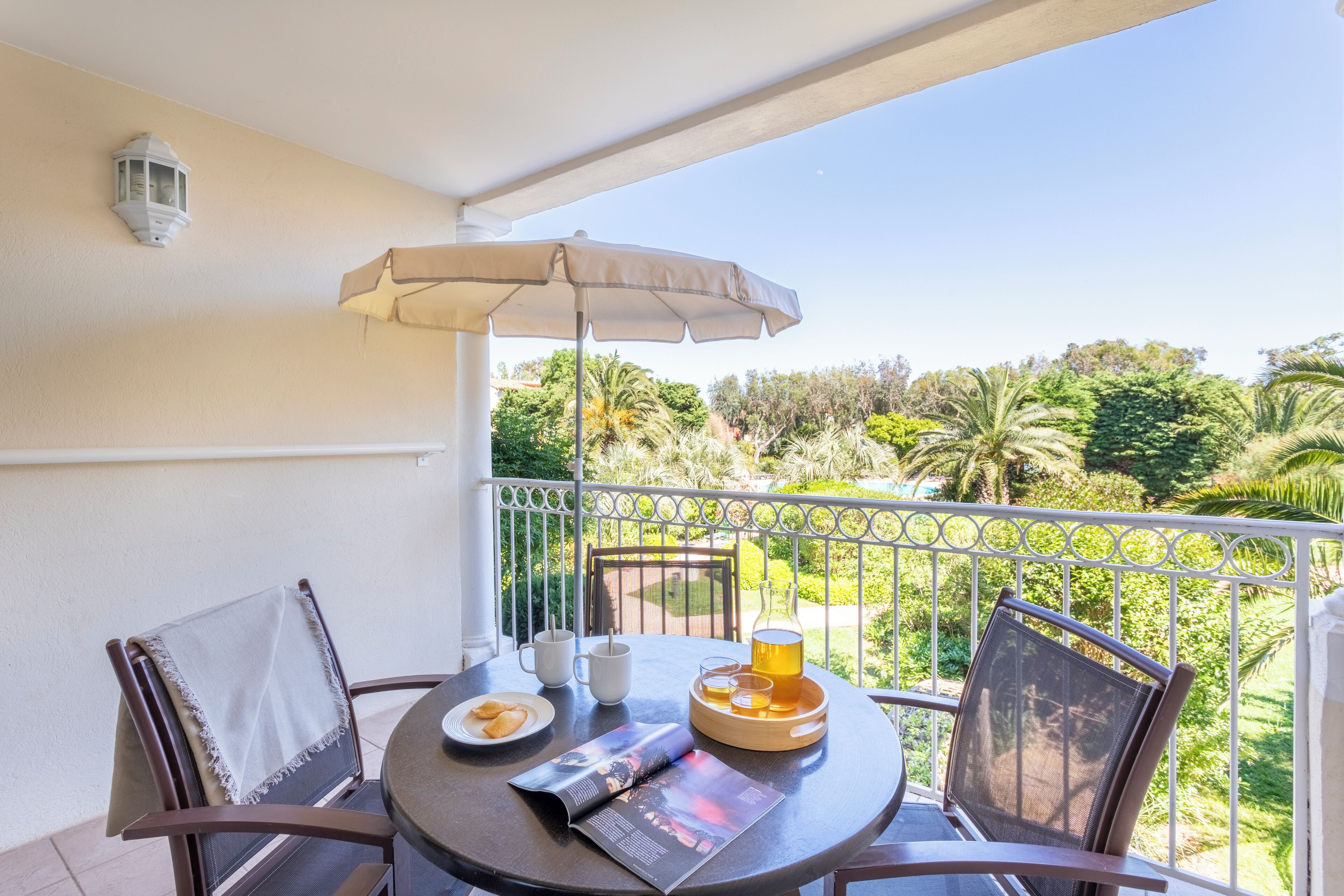 Appartement 4 personnes - 1 chambre - Terrasse ou balcon - Climatisé  - Rénové | Terrasse/Patio